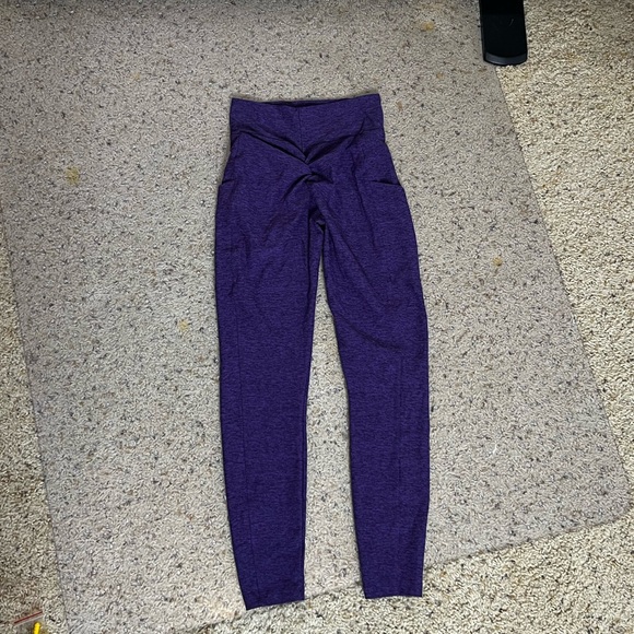 Bombshell Sportswear Leggings - Picture 4 of 6